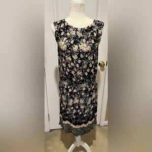 Tegan sleeveless floral dress size 6